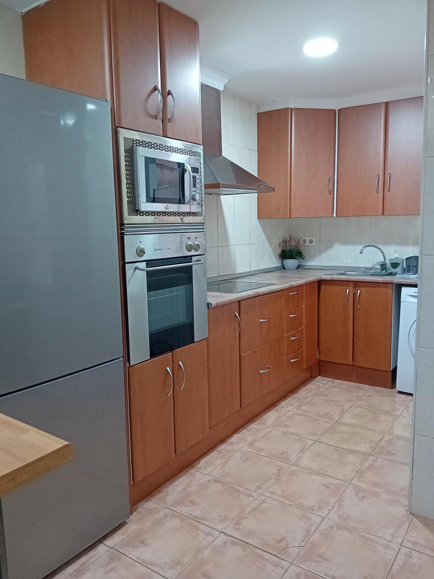 Amplio Apartamento Centro De Alicante Ngoại thất bức ảnh