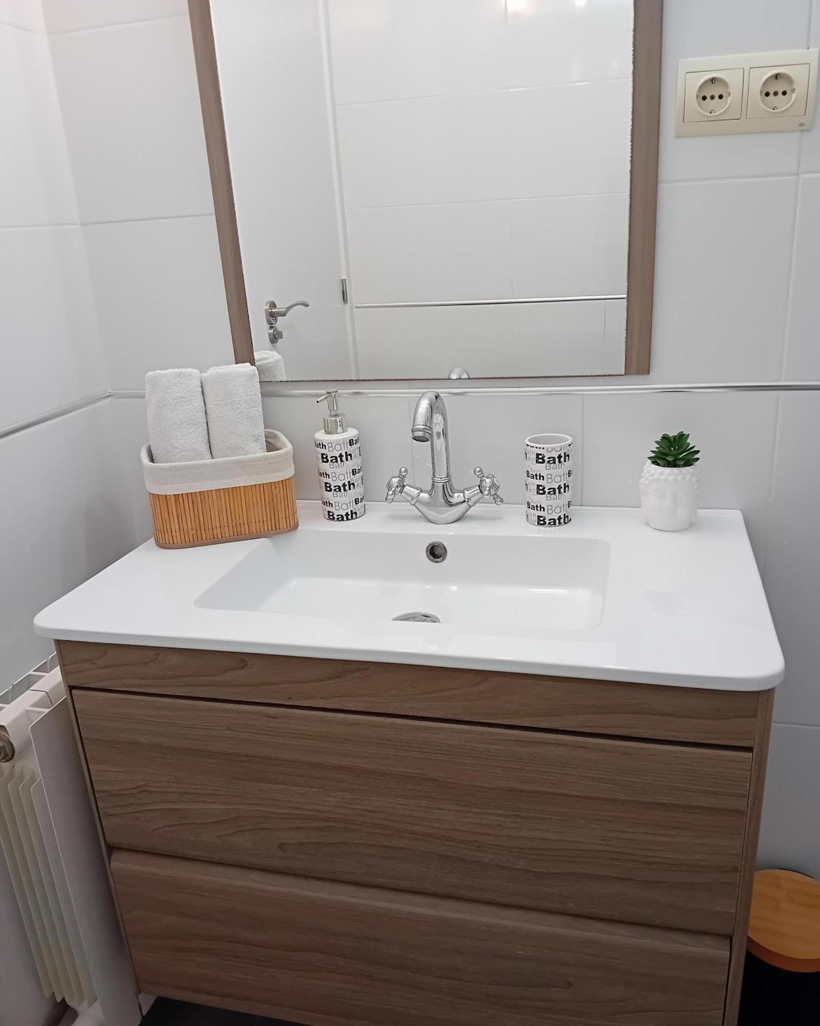 Amplio Apartamento Centro De Alicante Ngoại thất bức ảnh