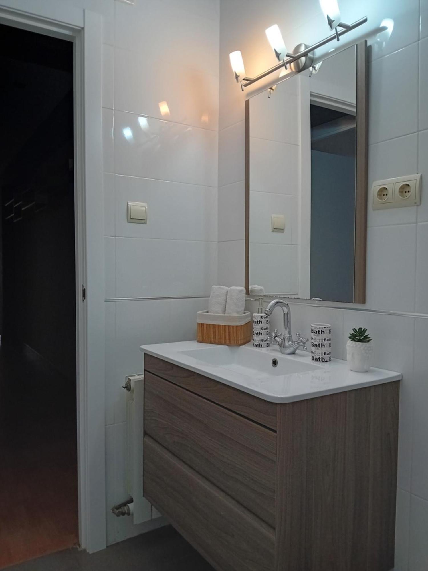Amplio Apartamento Centro De Alicante Ngoại thất bức ảnh